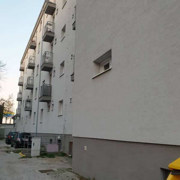 Vajnorska3ibDomPark.jpg