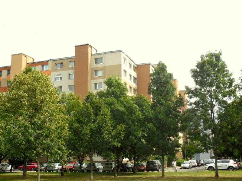 B2-pohľad na dom.JPG