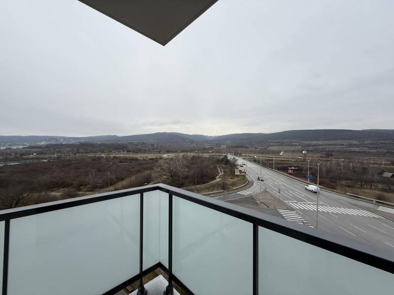 DiamantHolobytVyhlad.JPE